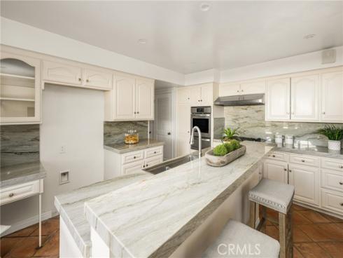 337 Vista Baya , Costa Mesa, CA