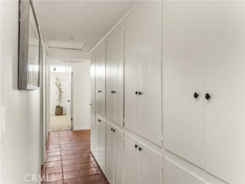 337 Vista Baya , Costa Mesa, CA