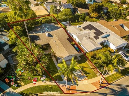 337 Vista Baya , Costa Mesa, CA