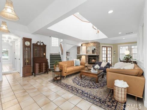 1938 Westminster , Costa Mesa, CA