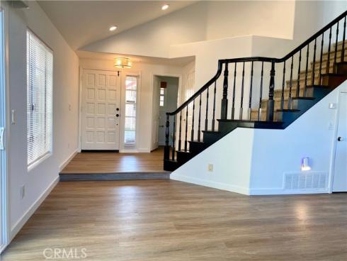 286 Carefree , Costa Mesa, CA