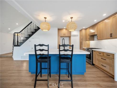 286 Carefree , Costa Mesa, CA