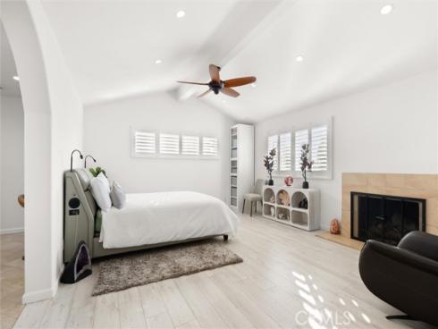 2761 Bunting , Costa Mesa, CA