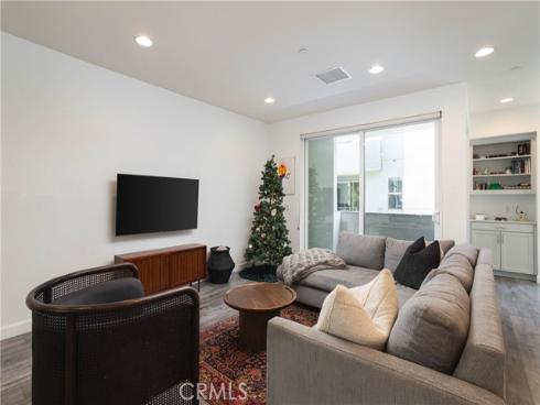 1532 Maxwell Way , Costa Mesa, CA