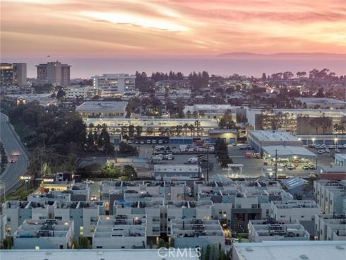 1532 Maxwell Way , Costa Mesa, CA