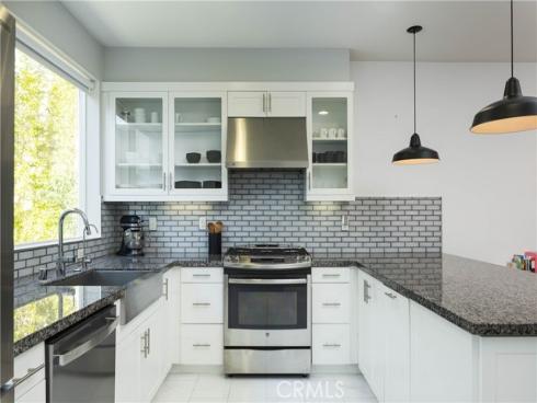 1532 Maxwell Way , Costa Mesa, CA