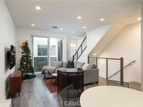 1532 Maxwell Way , Costa Mesa, CA