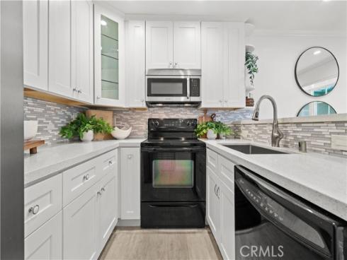 1845 Anaheim 9B Avenue, Costa Mesa, CA