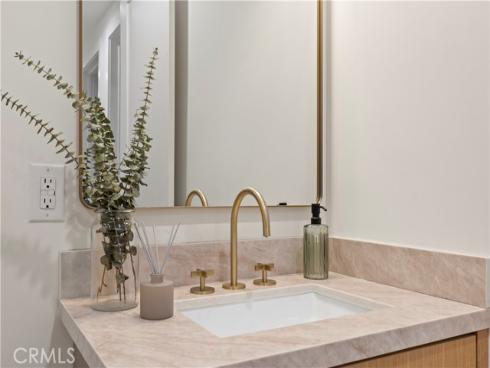 1935 Tustin , Costa Mesa, CA