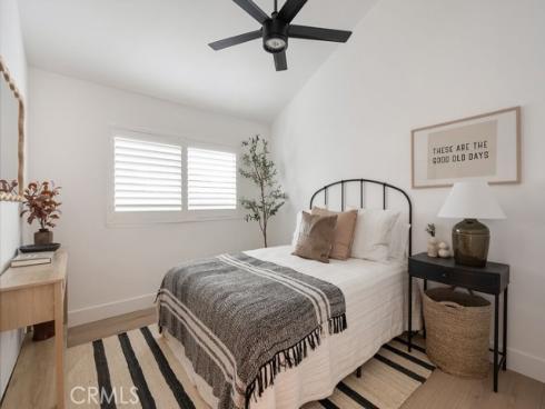 208 Susannah Place , Costa Mesa, CA