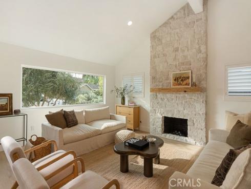 208 Susannah Place , Costa Mesa, CA