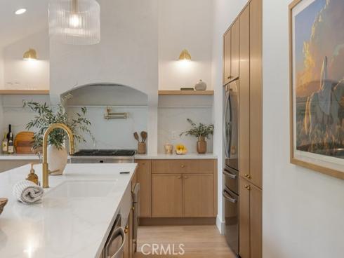 208 Susannah Place , Costa Mesa, CA