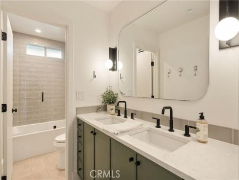 1086  Vallejo  , Costa Mesa, CA