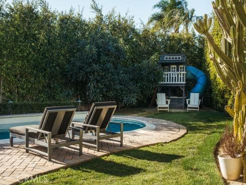 1086  Vallejo  , Costa Mesa, CA