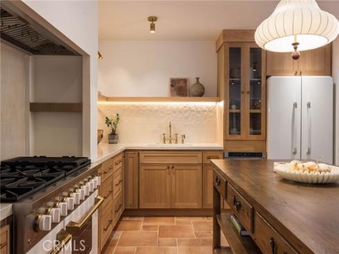 1096 Tulare , Costa Mesa, CA