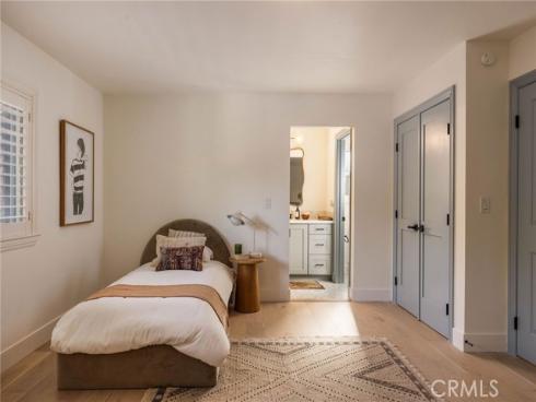 1096 Tulare , Costa Mesa, CA