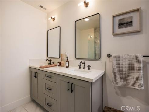 1096 Tulare , Costa Mesa, CA