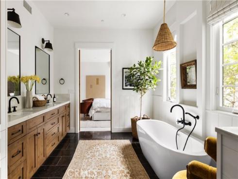 224 Flower Street, Costa Mesa, CA