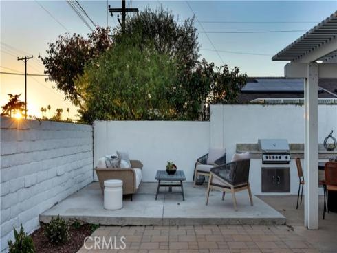 1657 Texas , Costa Mesa, CA