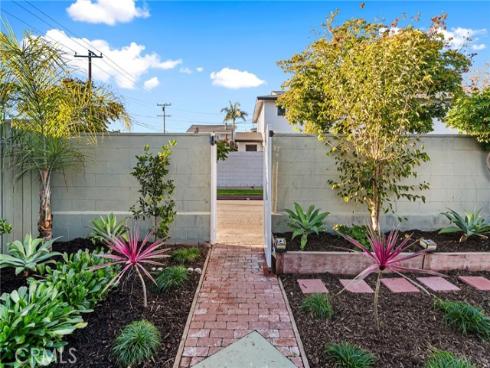 1741 Tustin 11A Avenue, Costa Mesa, CA