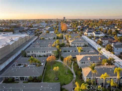 1741  Tustin  11A  Avenue, Costa Mesa, CA