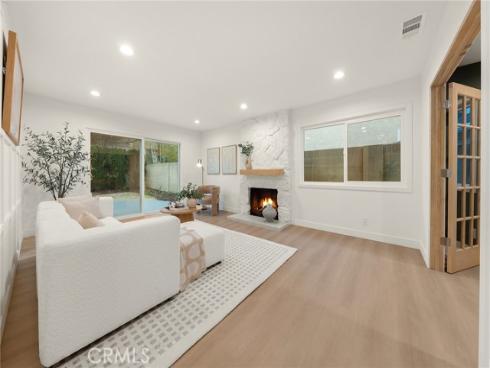 952 Cheyenne , Costa Mesa, CA