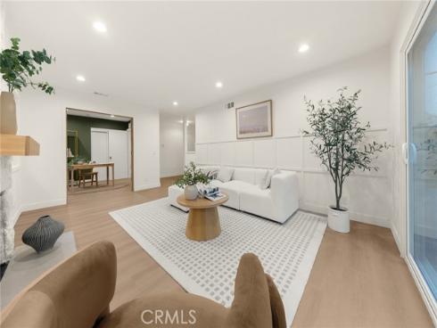 952 Cheyenne , Costa Mesa, CA