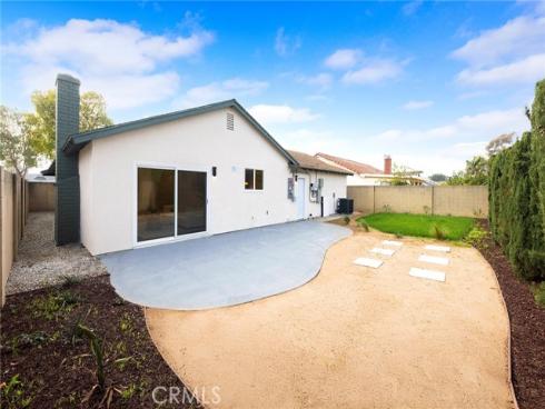 952 Cheyenne , Costa Mesa, CA