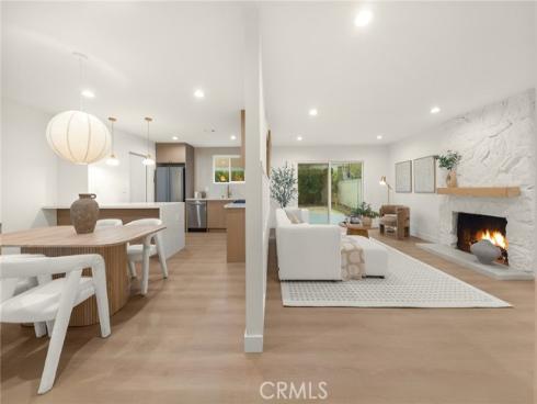 952 Cheyenne , Costa Mesa, CA