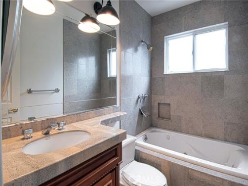 2913 Jacaranda Avenue, Costa Mesa, CA