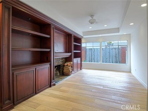 2913 Jacaranda Avenue, Costa Mesa, CA