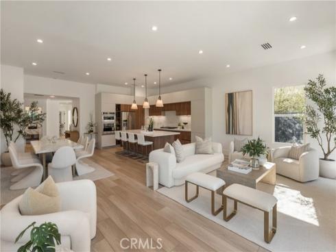 2187 Meyer Place, Costa Mesa, CA