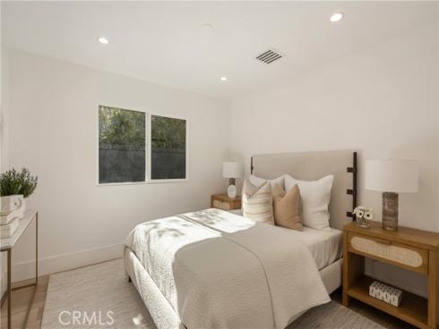 2187 Meyer Place, Costa Mesa, CA