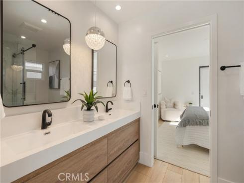 2187 Meyer Place, Costa Mesa, CA