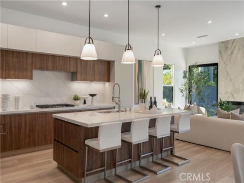 2187 Meyer Place, Costa Mesa, CA