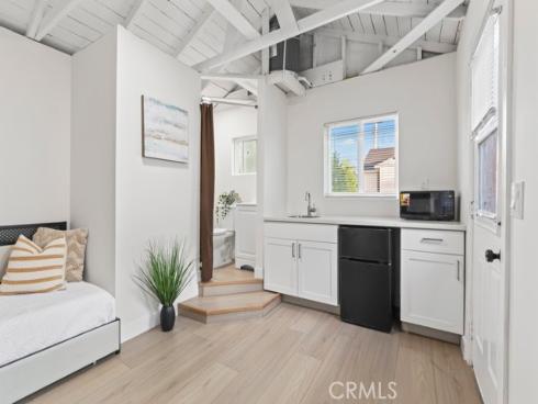 2019 Orange Avenue , Costa Mesa, CA