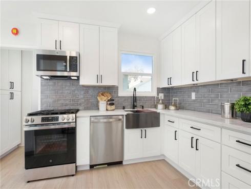 2019 Orange Avenue , Costa Mesa, CA