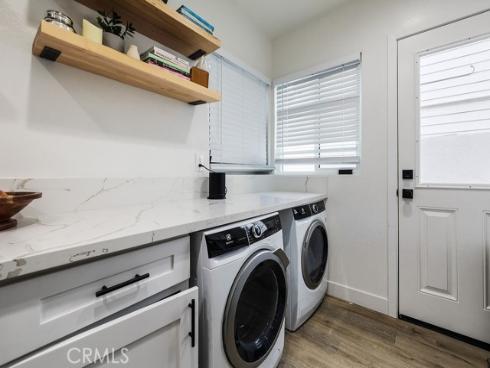 236 Camellia Lane, Costa Mesa, CA