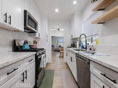 236 Camellia Lane, Costa Mesa, CA