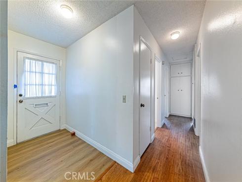 559  Traverse  , Costa Mesa, CA