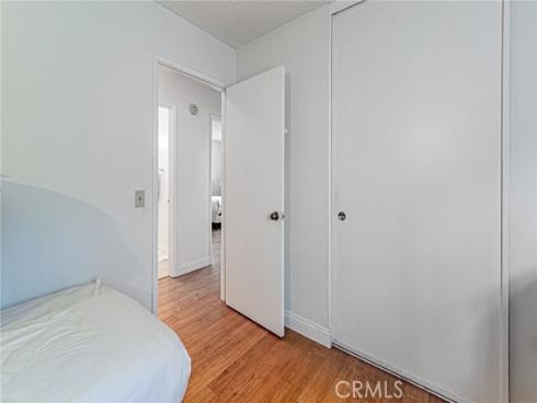 559  Traverse  , Costa Mesa, CA