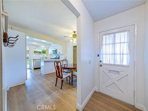 559  Traverse  , Costa Mesa, CA