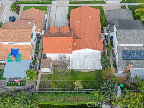 559  Traverse  , Costa Mesa, CA