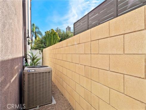 1974  Meyer  D  Place, Costa Mesa, CA