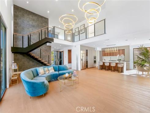 853 Oak , Costa Mesa, CA