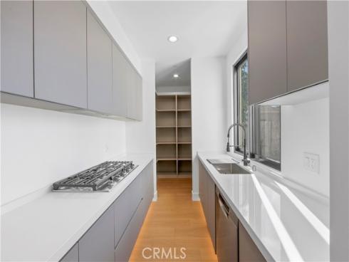 853 Oak , Costa Mesa, CA