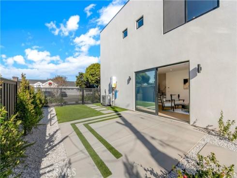 853 Oak , Costa Mesa, CA