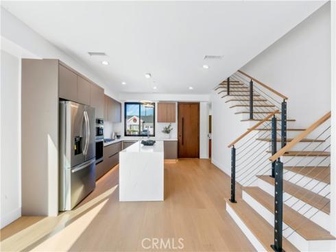 853 Oak , Costa Mesa, CA