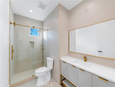 853 Oak , Costa Mesa, CA