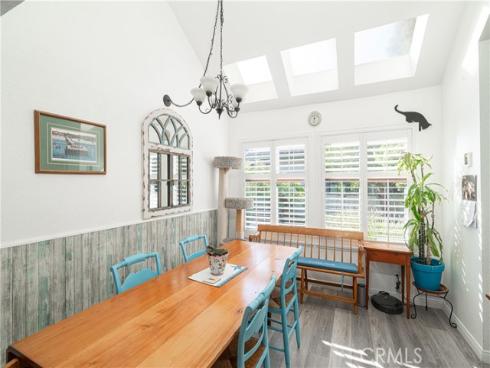 2053 Meadow View , Costa Mesa, CA